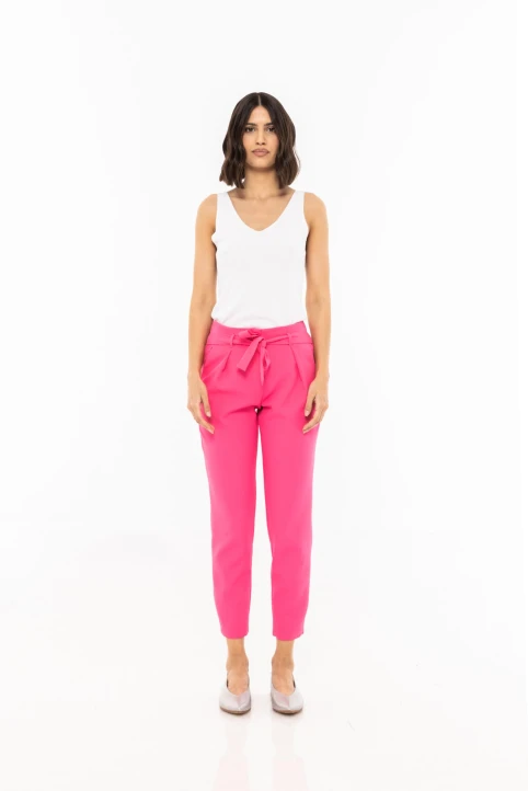 pantalon-cu-talie-medie-Magda-ciclam-scaled